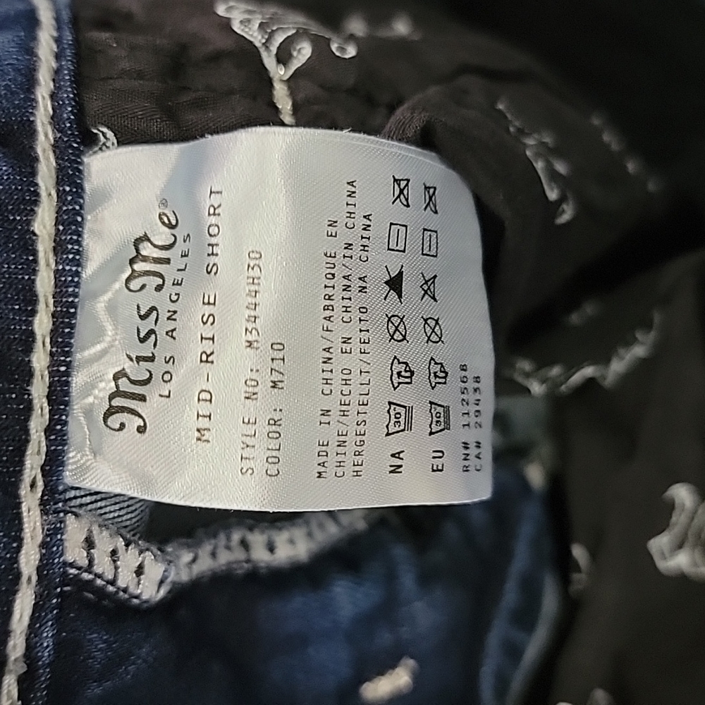 shorts - Picture 3 of 3
